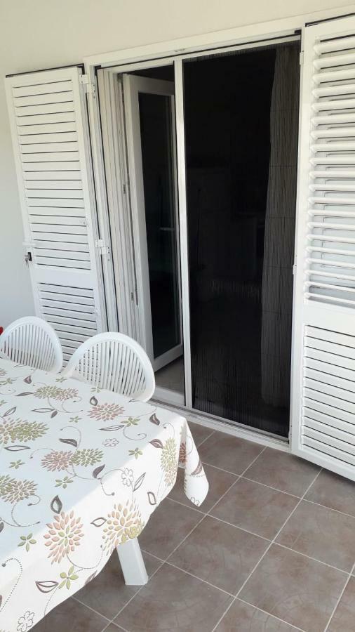 Apartment Hrgic Vir Luaran gambar