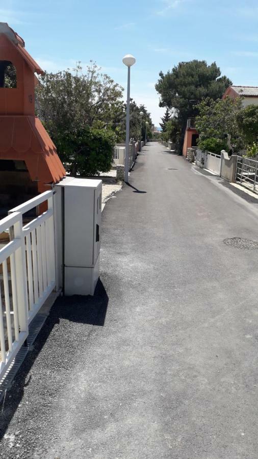 Apartment Hrgic Vir Luaran gambar