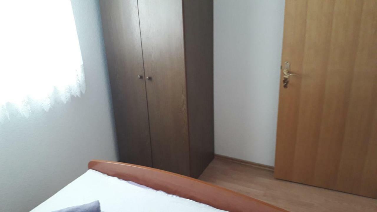 Apartment Hrgic Vir Luaran gambar